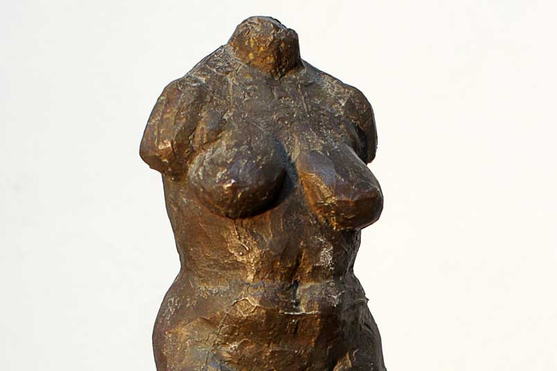 Weiblicher Torso, stehend